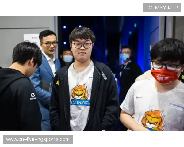 Bin上单的成长与挑战 从职业赛场到个人突破的全景分析